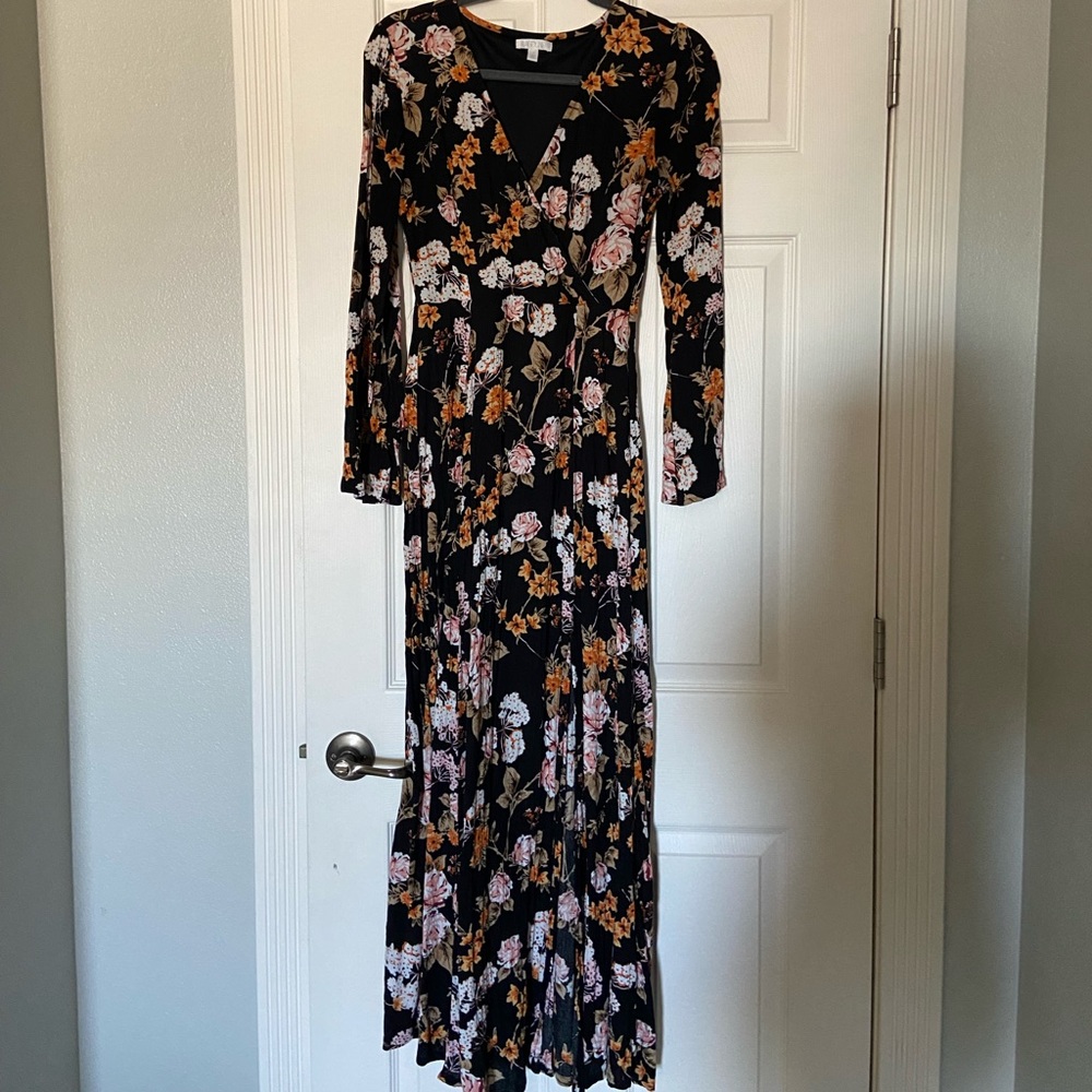 Black Long Sleeve Floral Maxi Dress